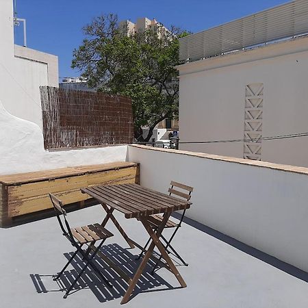 Traditional House In Historical Center Of Distrito de Faro Exterior foto